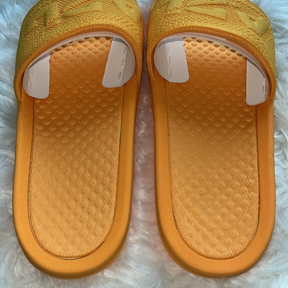 🆕 APL Men’s Big Logo Techloom Slide in Mango Size 10 UNISEX - Picture 10 of 11